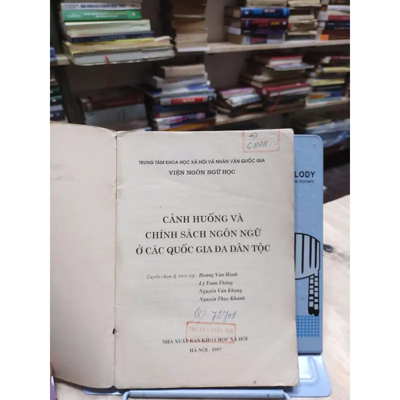 sách: Cảnh huống và CS ngôn ngữ ở các QG đa dân tộc - Viện ngôn ngữ học (A1) 565555