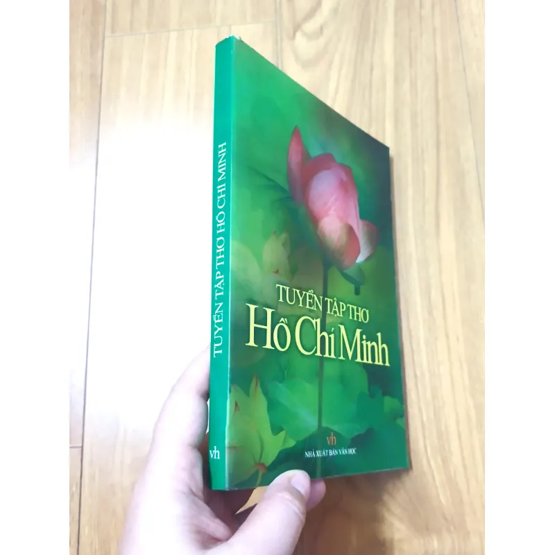 Sách: Tuyển tập thơ Hồ Chí Minh - TG: Tạ Đức Hiền biên tập 777200