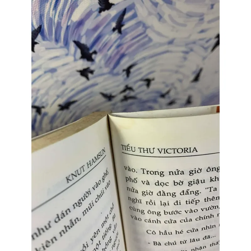 Tiểu Thư Victoria - Knut Hamson 927536