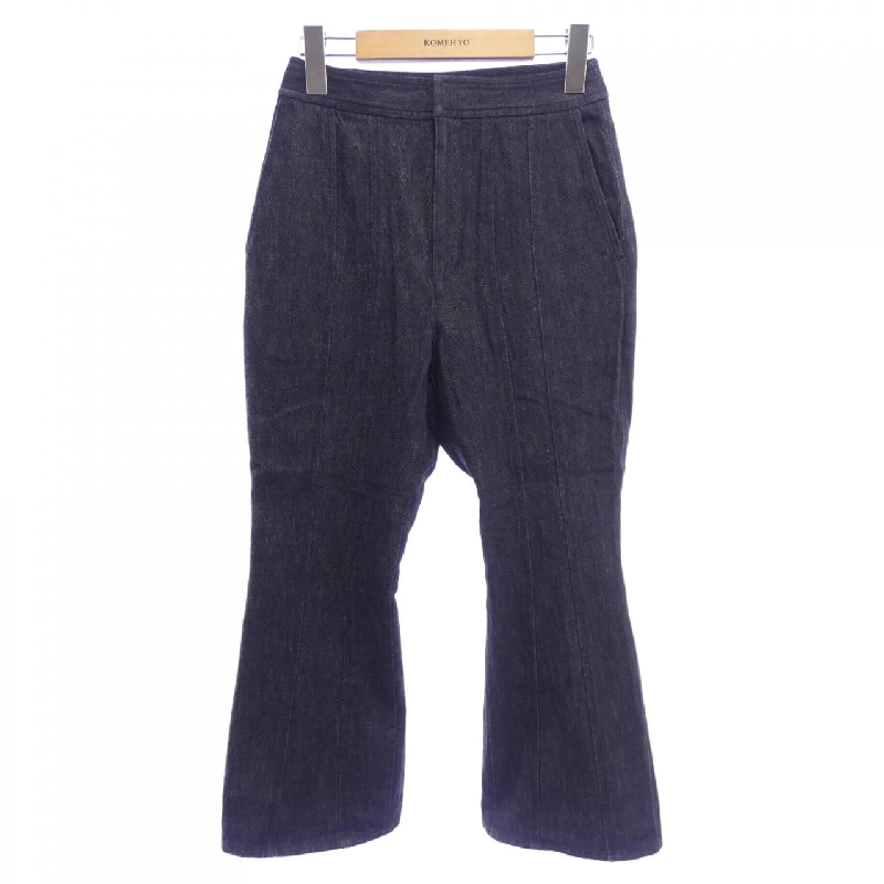 Quần ADORE - Hàng hiệu Authentic 810128