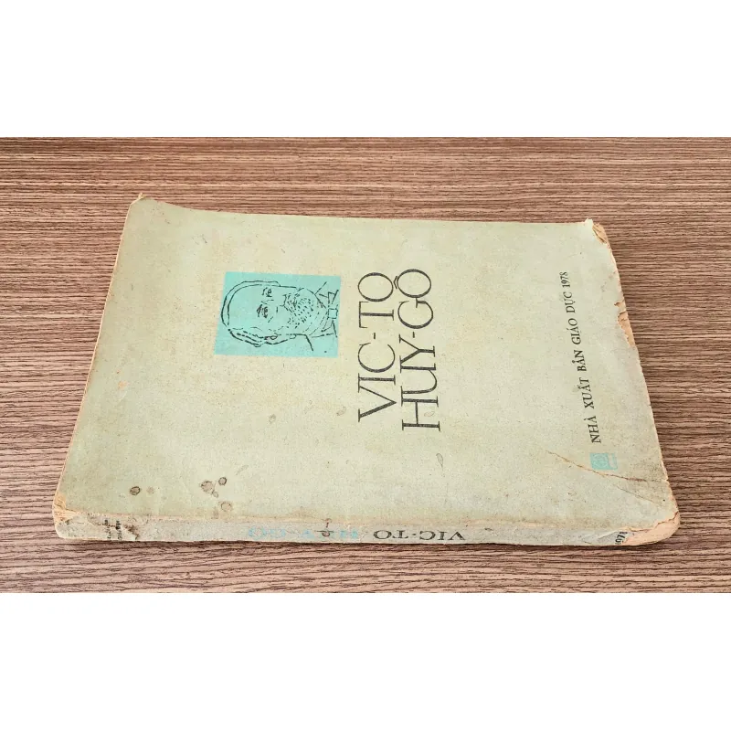 VICTOR HUGO - Cuộc đời và sáng tác (sách in 1978, khổ 17.5x26cm) - 212 trang 993763