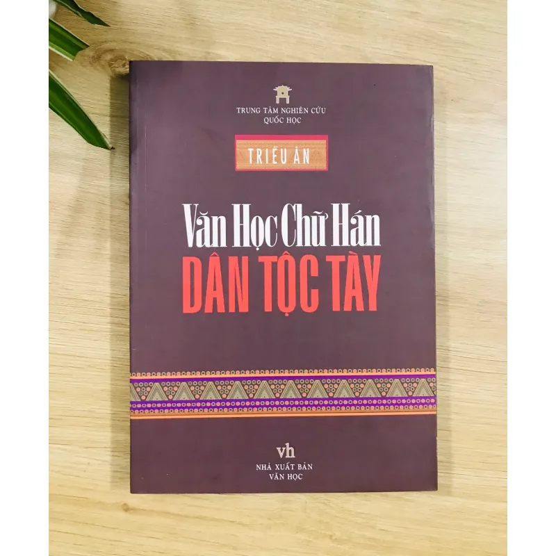 VĂN HỌC CHỮ HÁN DÂN TỘC TÀY - Triều Ân 703026