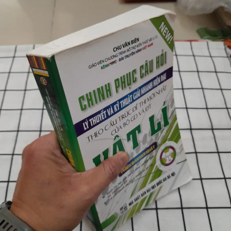 Chinh phục THPT, Đại học VẬT LÝ: Lý Thuyết và Kỹ th giải nhanh. GV Chu Văn Biên Kênh VTV2 576468