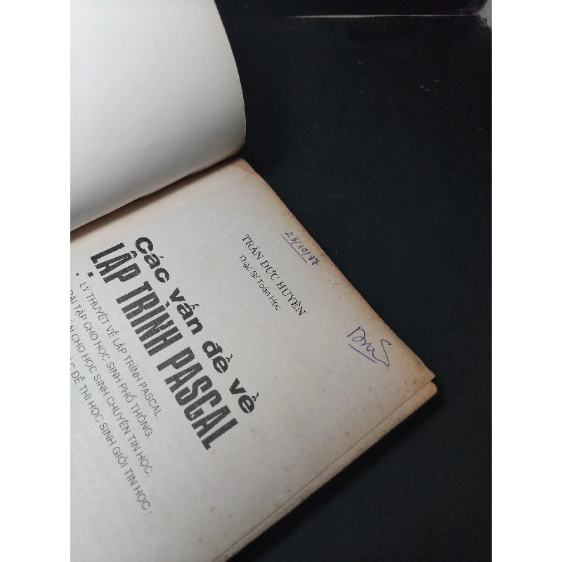Các vấn đề về lập trình Pascal mới 70% bẩn bìa, ố vàng, có chữ ký, có vết nước 1996 Trần Đức Huyên HCM2103 GIÁO TRÌNH, CHUYÊN MÔN 918678