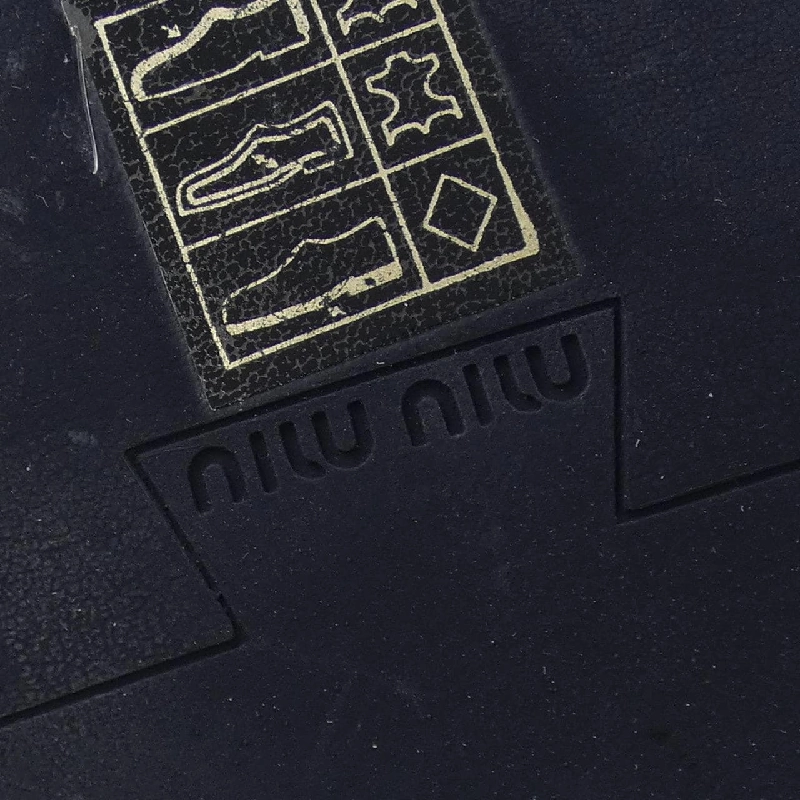 Giày bốt dài MIU MIU 663720