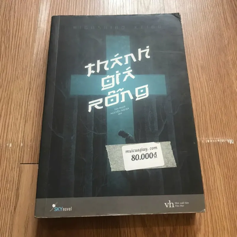 Thánh giá rỗng - Higashino Keigo 60438