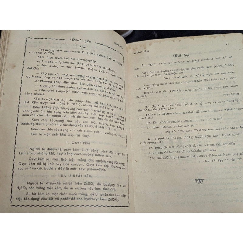 Hoá học lớp đệ nhị a và b - Lê Văn Lâm 465287