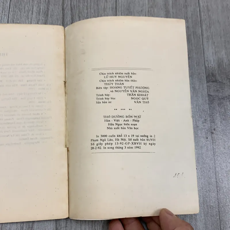 Thơ đường bốn ngữ. Hán - việt - anh - pháp. 1b3 689749