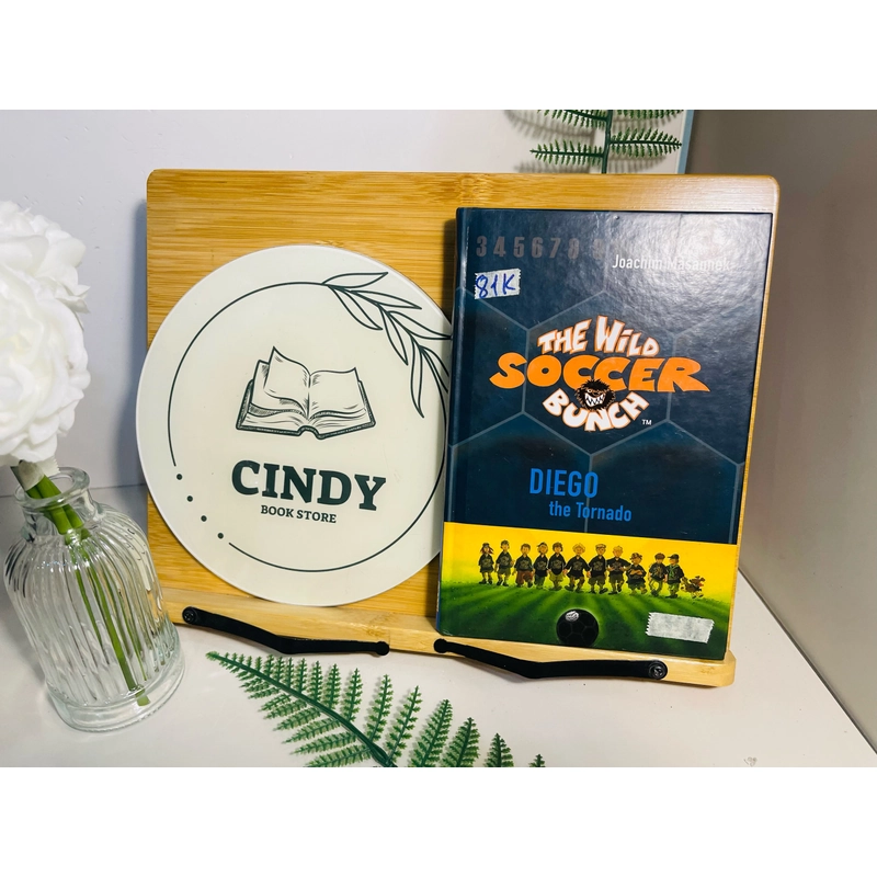 [Sách tiếng Anh 2hand] Like new 90% - The Wild Soccer Bunch: Diego the Tornado 504511