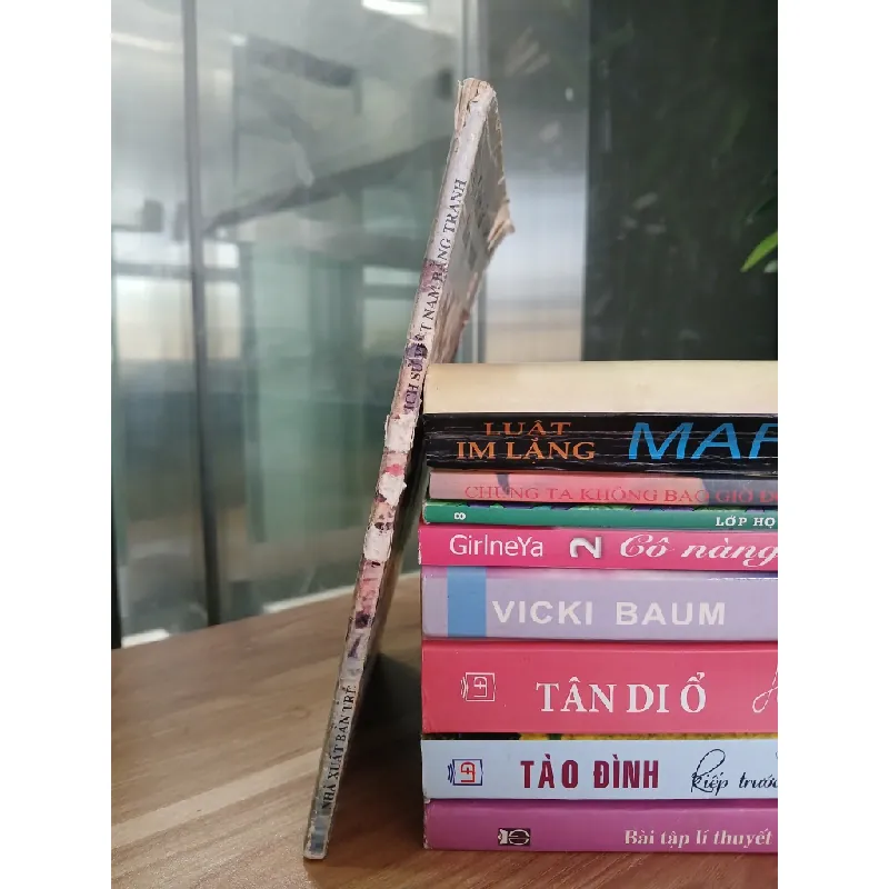 Lịch sử Việt Nam bằng tranh – NXB Trẻ 558498