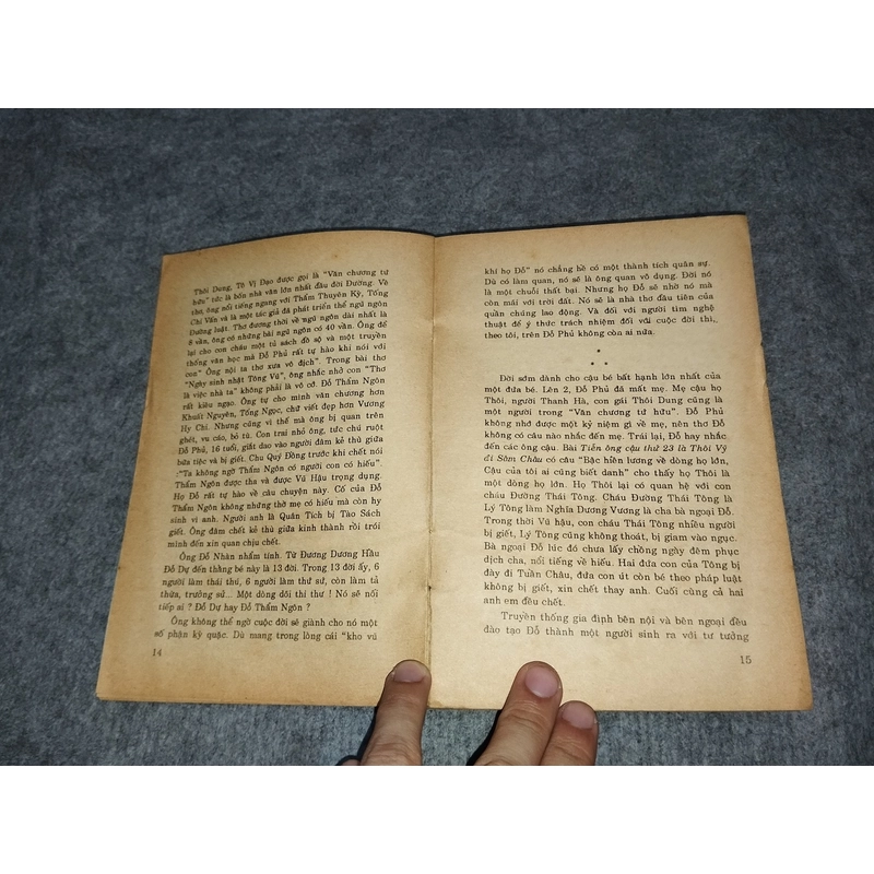 ĐỖ PHỦ: NHÀ THƠ DÂN ĐEN 517663