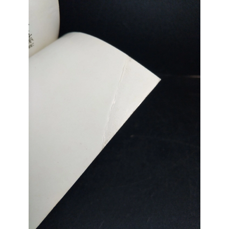 Bốn người nhẹ như chiếc lá mới 80% ố 2006 HCM1001 Thu Trân VĂN HỌC 918309