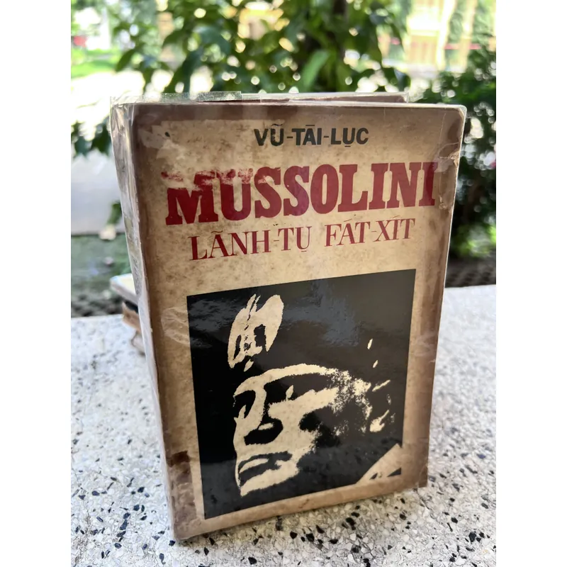 Mussolini - Vũ Tài Lục 592161