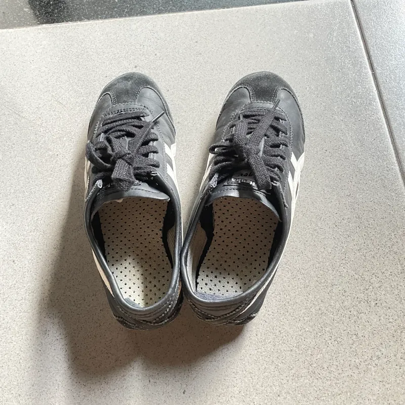 Giày sneaker Onitsuka Tiger/ đen/36/chính hãng Mexico/đã sử dụng còn mới 95% 573790