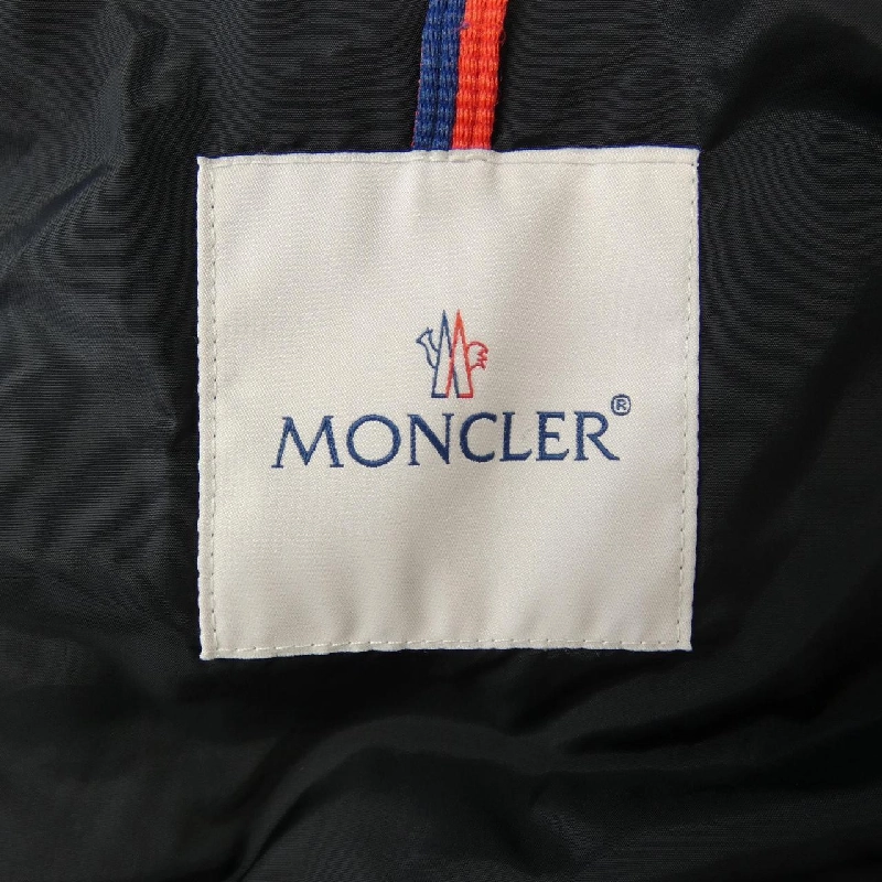 Áo khoác lông vũ MONCLER 639531