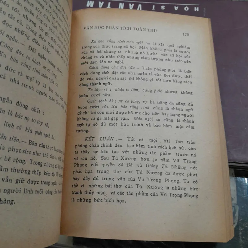 VĂN HỌC PHÂN TÍCH TOÀN THƯ - THẠCH TRUNG GIẢ 703792