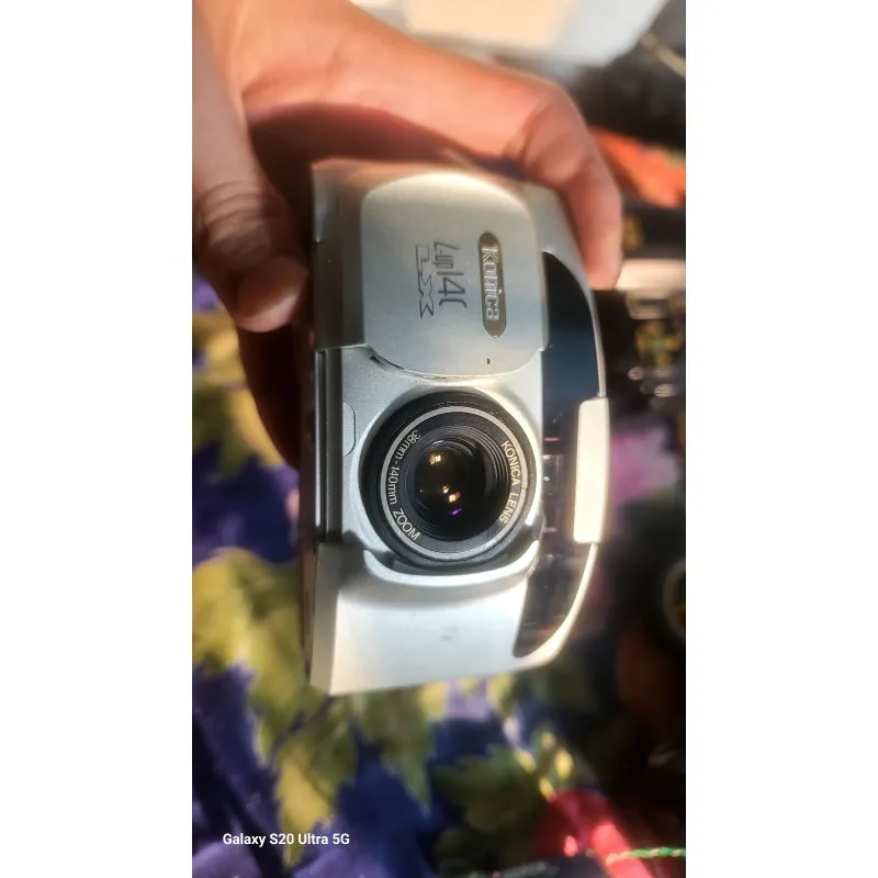 máy ảnh film point-and-shoot Konica Z-up 140 Super 787555