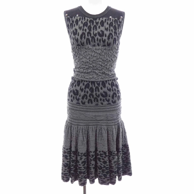 Đầm LOUIS VUITTON F2KD15OBA - Hàng hiệu Chính hãng 811908