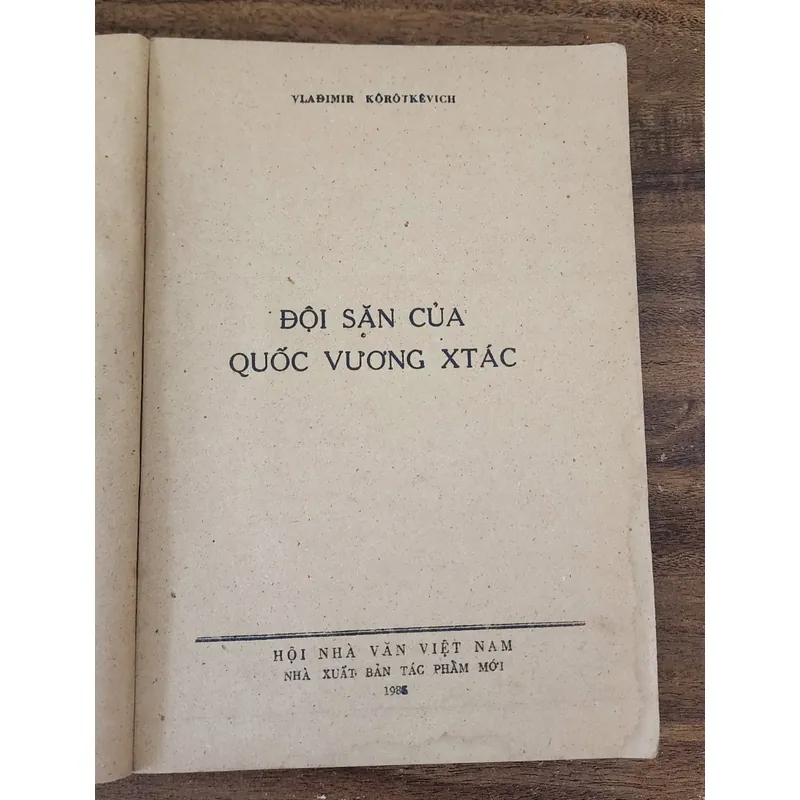 Tác phẩm VH kinh điển Belarus: ĐỘI SĂN CỦA QUỐC VƯƠNG STAKH 732975