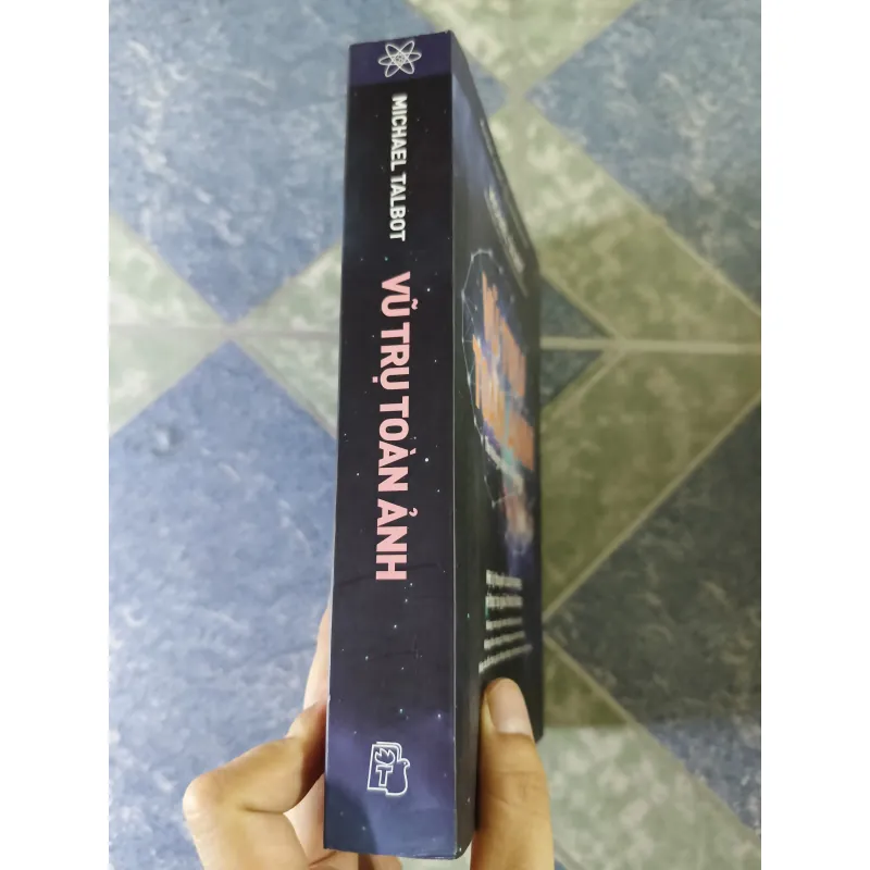 Vũ trụ toàn thư - MIchael Talbot 789076