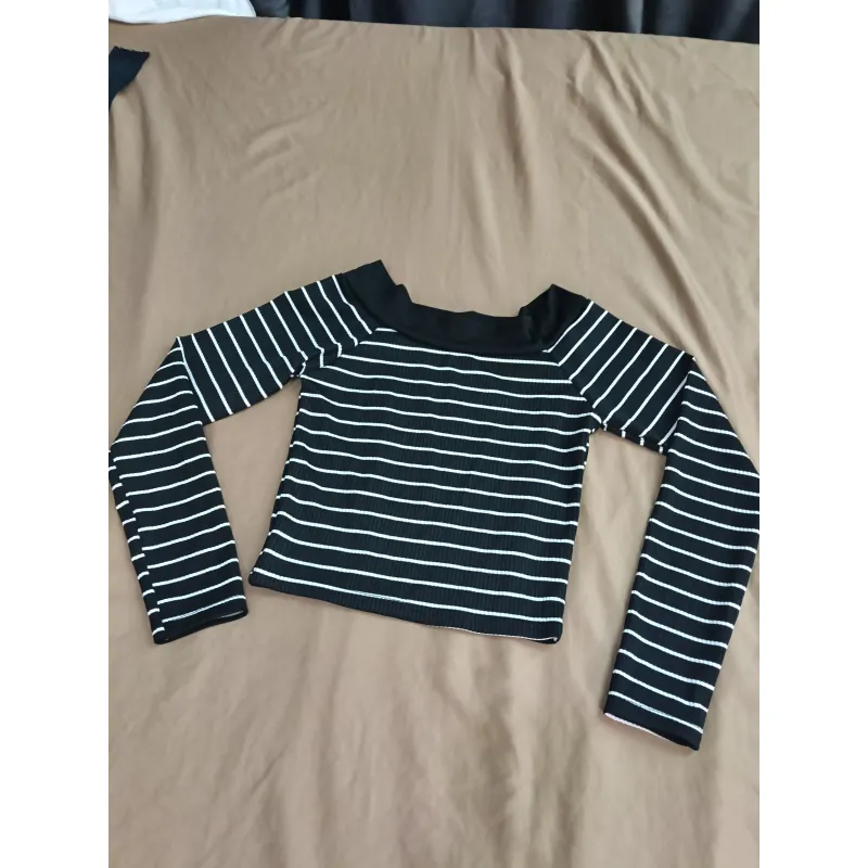 Áo trễ vai dài tay,dọc trắng  977824