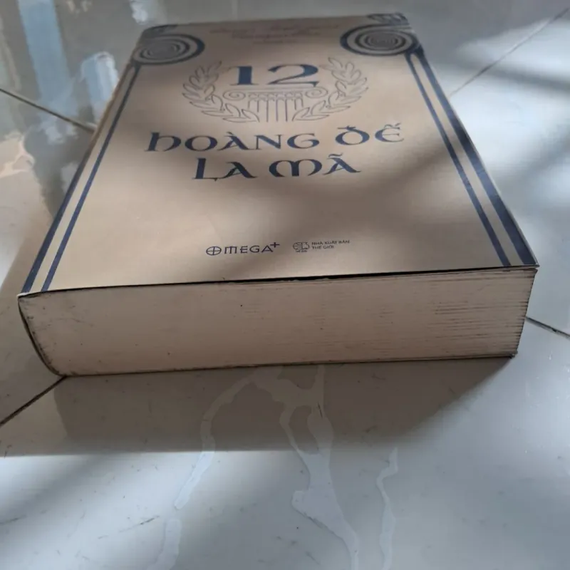 12 Hoàng Đế La Mã 747992