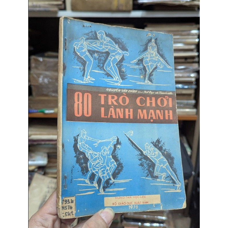 80 Trò chơi lành mạnh - Nguyễn Văn Chính (sách có lời đề tặng và chữ ký tác giả) 335421