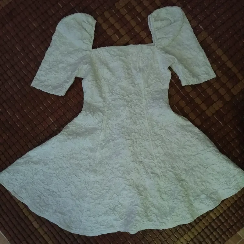 Váy cổ vuông tay bồng 758961