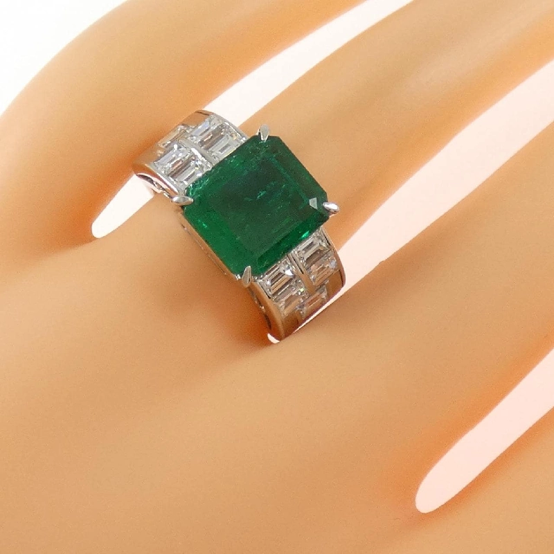 Nhẫn Emerald PM900 3.90CT 666154