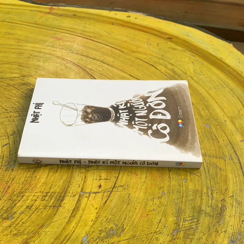 NHẬT KÍ MỘT NGƯỜI CÔ ĐƠN - NHẬT PHI 740339