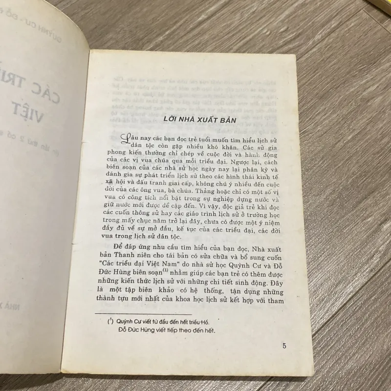 CÁC TRIỀU ĐẠI VIỆT NAM (XB 1995) 751649