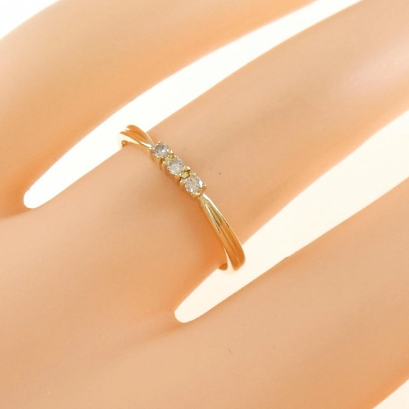 Nhẫn kim cương K18YG 0.05CT 672257