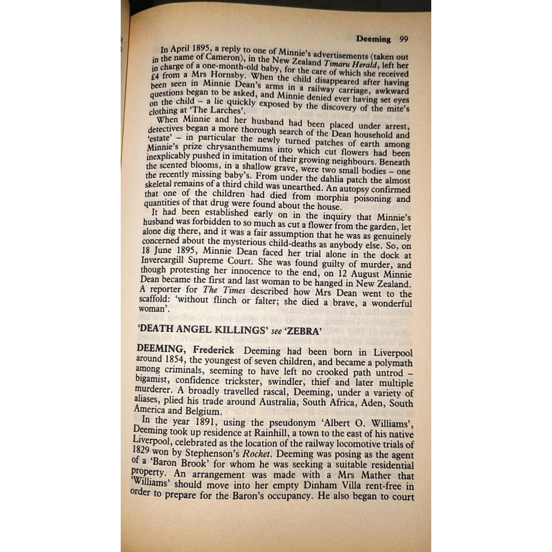 The encyclopaedia of SERIAL KILLERS (Bách khoa toàn thư về những kẻ giết người hàng loạt) 524785