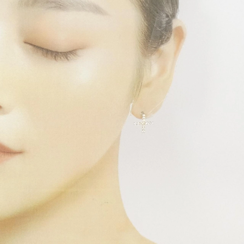 K18YG Bông tai kim cương 0.60CT - Hàng hiệu Chính hãng 870347