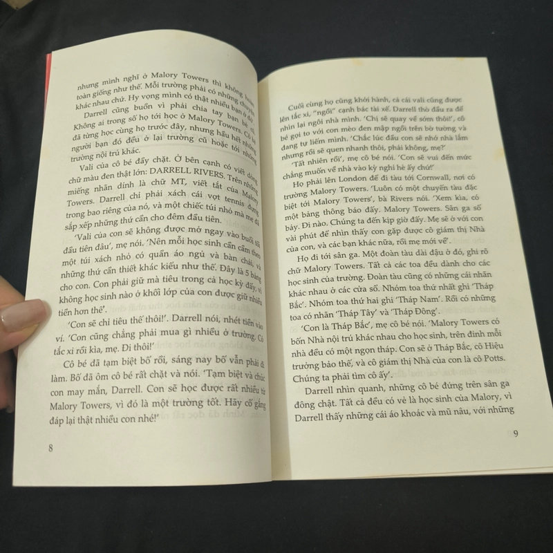 Malory Towers: Học kỳ đầu tiên mới mẻ (Tập 1) - First term at Mallory Towers - Enid Blyton 547989