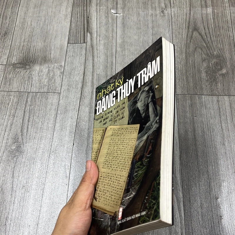 Nhật ký đặng thuỳ trâm. 2a1 542912