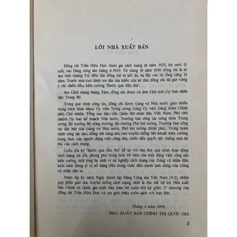 Bước qua đầu thù-Trần Hữu Dực 1027670