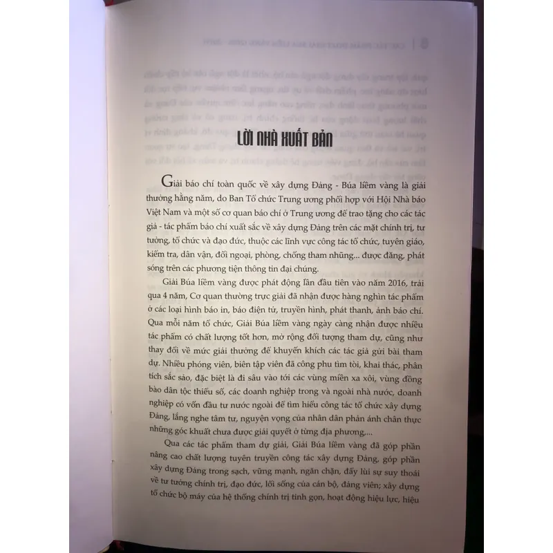 Các tác phẩm đoạt giải Búa Liềm Vàng (2016 - 2019) 705292