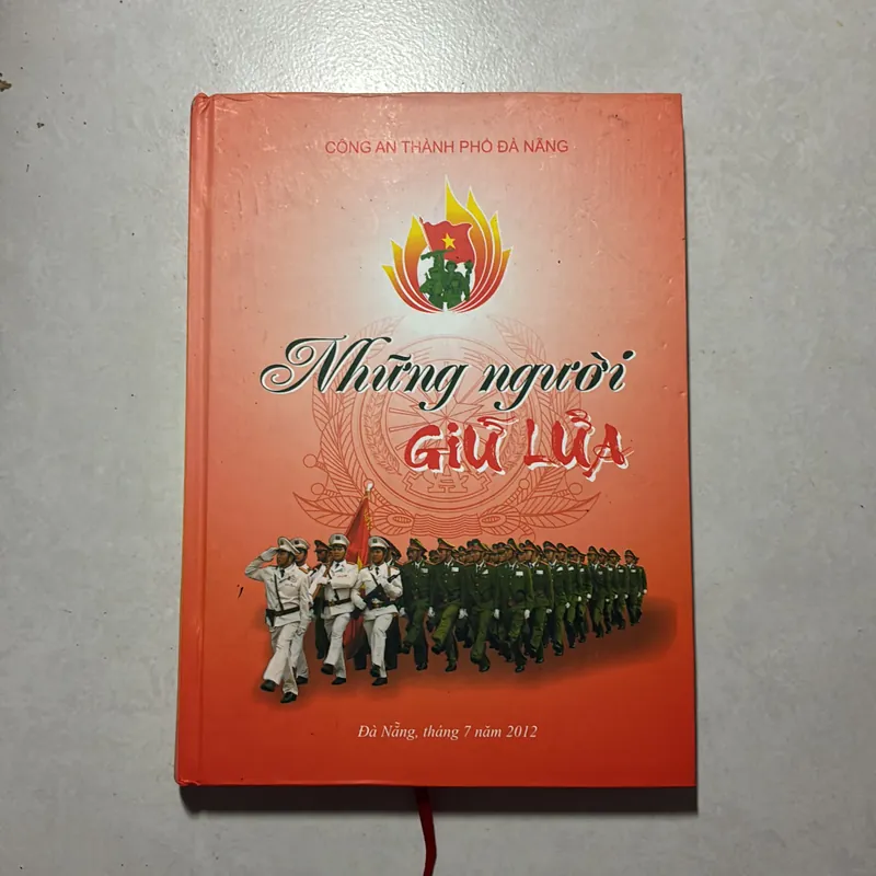 Những người giữ lửa  726904