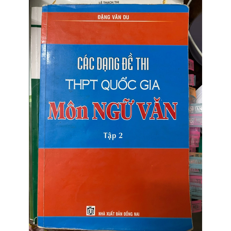 Combo sách các dạng đề thi thptqg môn ngữ văn 493636