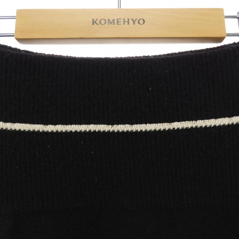 MONCLER G20949H00004 Váy - Hàng hiệu Chính hãng 811094