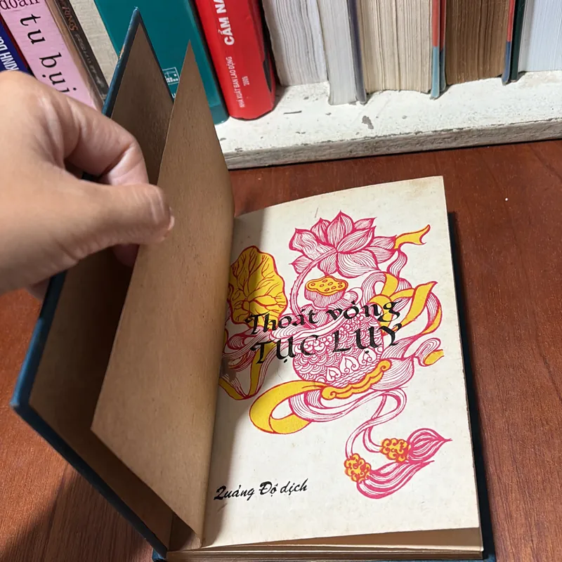 II Sách Phật Giáo: Thoát Vòng Tục Luỵ - Tinh Vân - Quảng Độ (Dịch) - 1974 738218