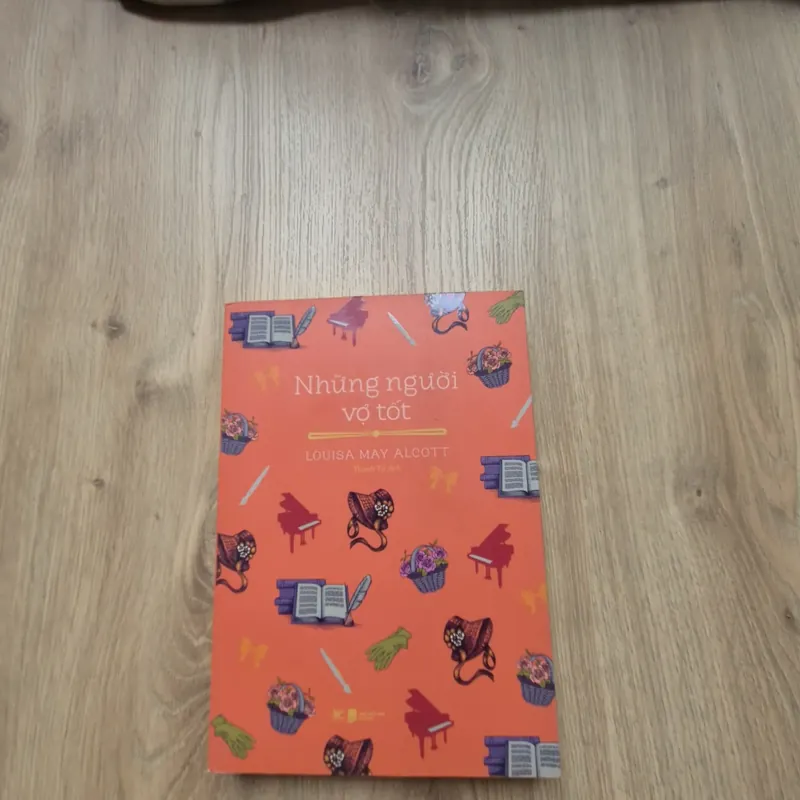 Sách "Những người vợ tốt" 713452