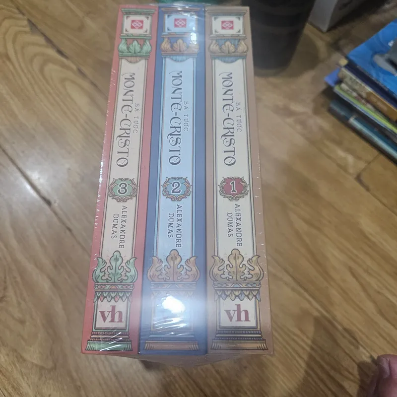 Trọn bộ bá tước monte cristo 3q
300k 562732