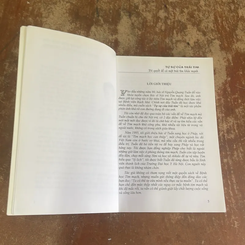 TỰ SỰ CỦA TRÁI TIM- PGS.TS. NGUYỄN QUANG TUẤN  788172