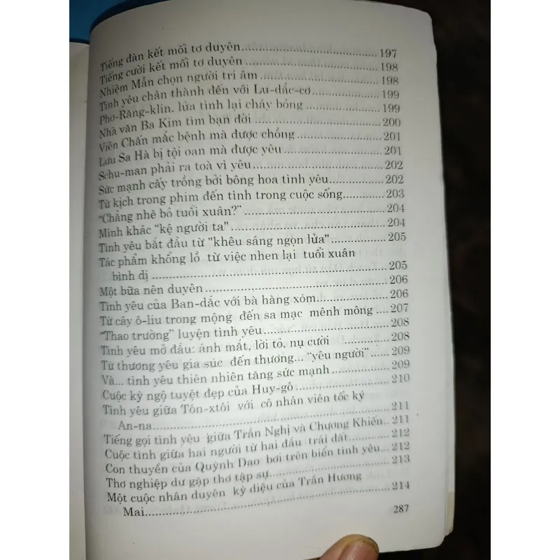 Tà không thắng chánh 1021417