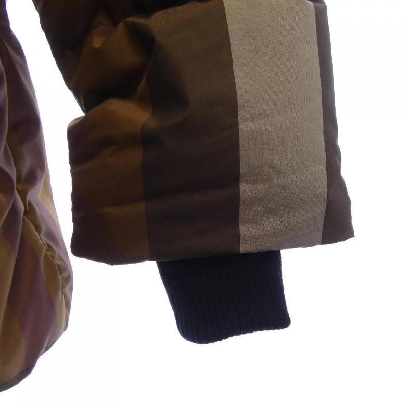 Áo khoác lông vũ BURBERRY 8046381 628041