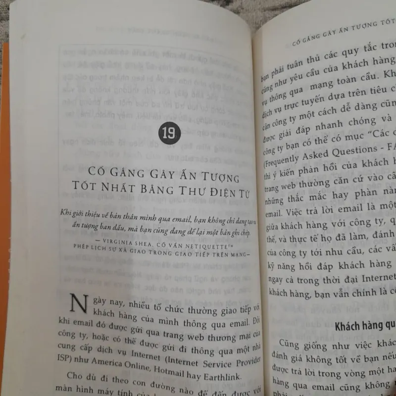 Dịch vụ sửng sốt Khách hàng sững sờ. TG Ron Zemke & Kristin Anderson 745204