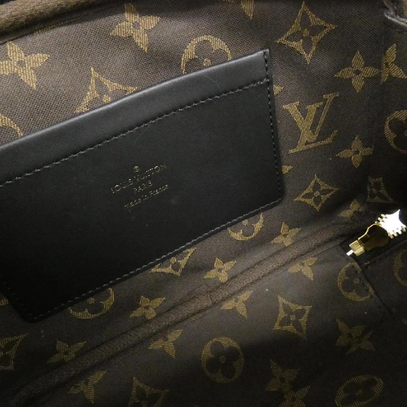 Túi đeo chéo tiện ích M80450 của Louis Vuitton 608956