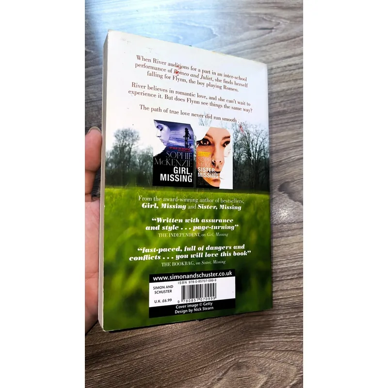 Falling Fast by Sophie McKenzie 729060